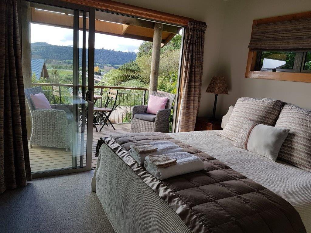 Riverstone Retreat, Accommodation in Karamea, New Zealand