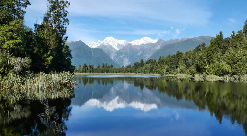 Lake Matheson, Best stops on the West Coast Road Trip, South Island New Zealand