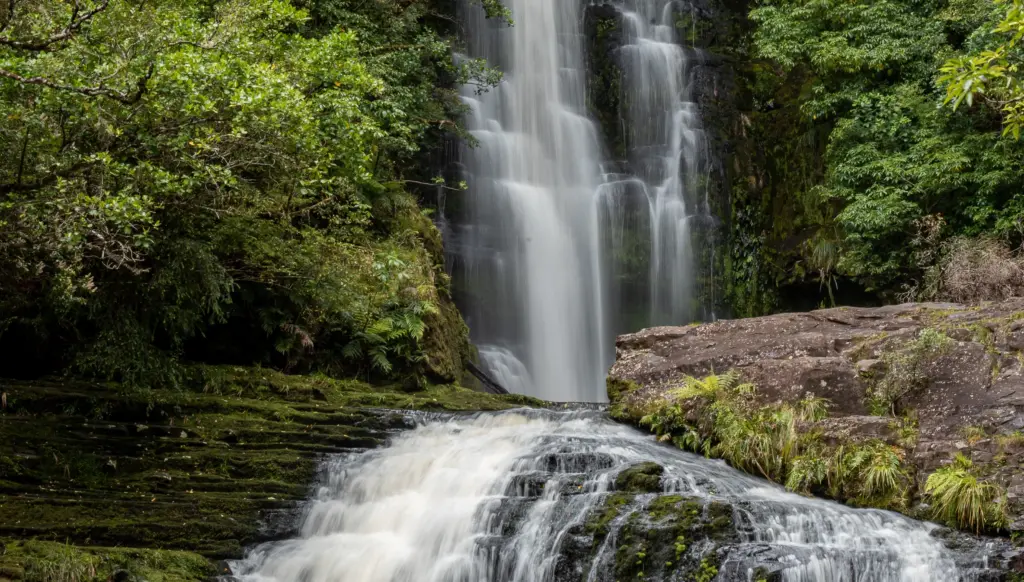 Mcleans Falls, best stops in the Catlins, New Zealand